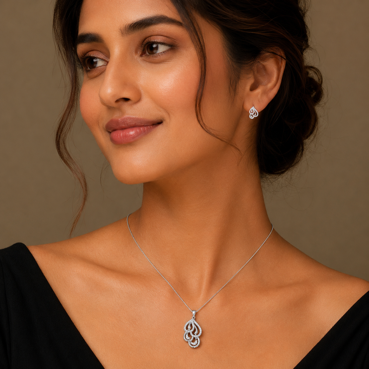 Twinkling Feather Pendant Set for Women