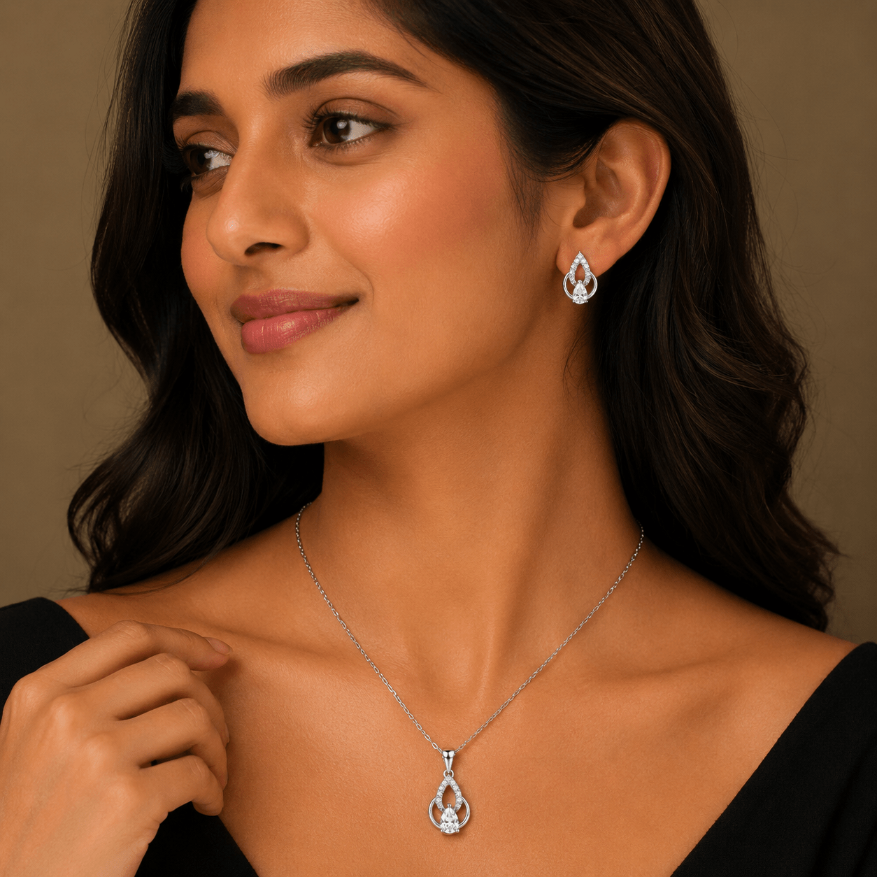 Twinkle Teardrop Pendant Set for Women