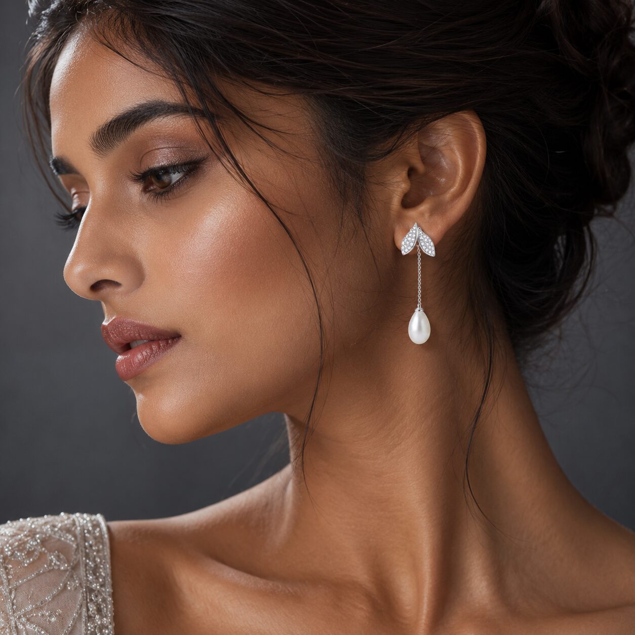 Dewdrop Pearl Leaf Earrings
